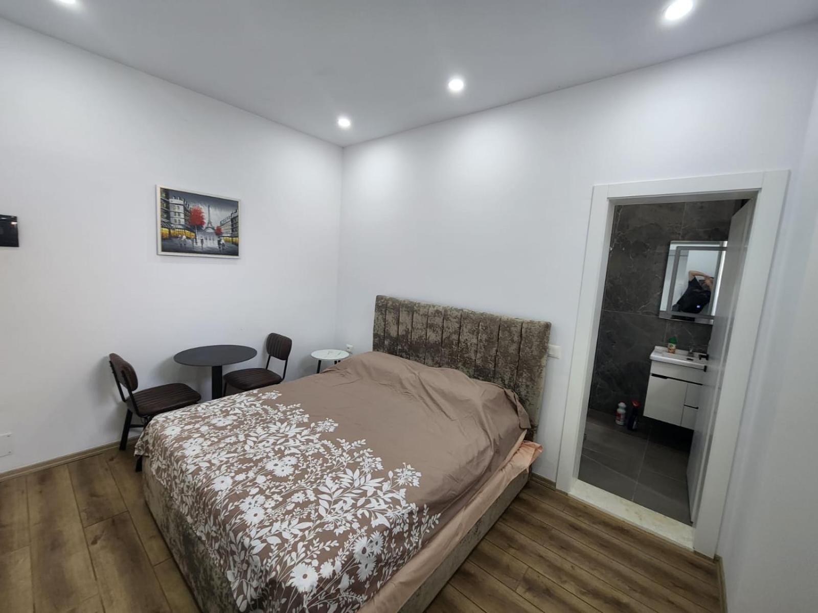 Vila 21 At Blloku Area Тирана Экстерьер фото
